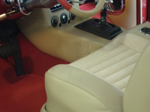 Fred Lambes' 55 Chevy custom console